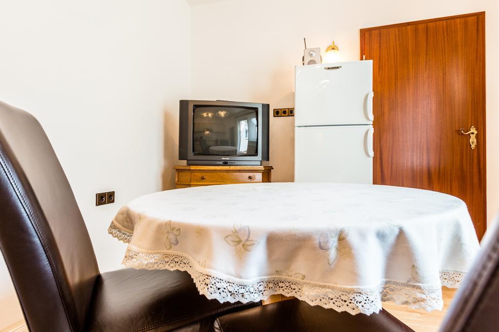 Ferienwohnung Koeln-Altstadt-Nord Стая снимка